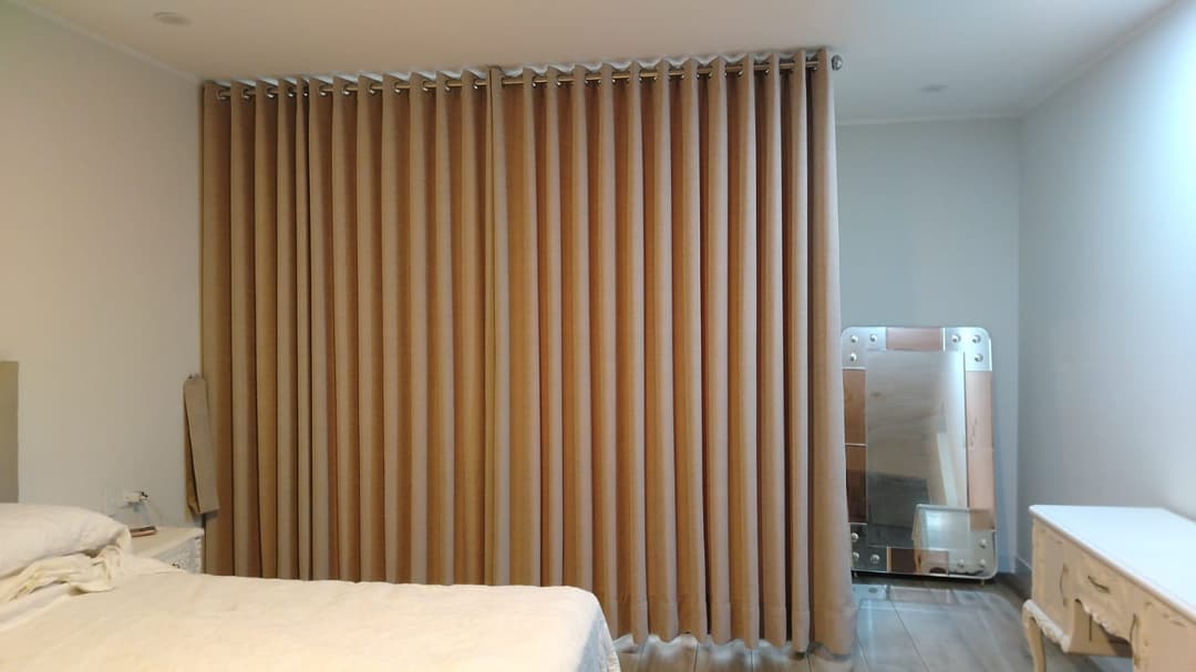 cortinas en barra de acero